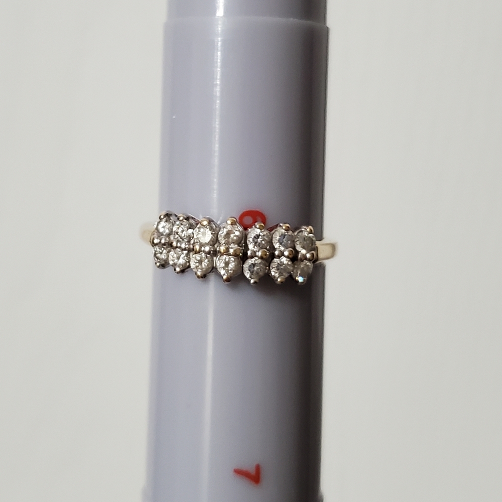 Gold Ring - Picture 3 of 13
